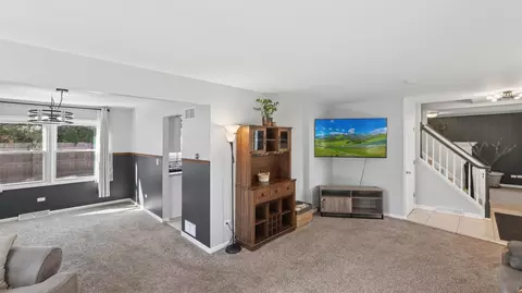 Living - 88 Devonshire Cir, Elgin, IL 60123 photo 2 of 2