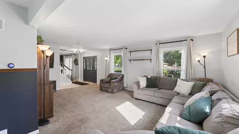 Other - 88 Devonshire Cir, Elgin, IL 60123 photo 3 of 6