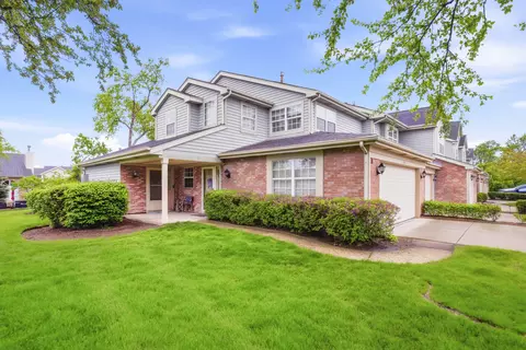 1441 Greens Ct #B, Glendale Heights, IL 60139
