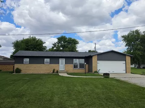 507 Boles Ave, Chenoa, IL 61726