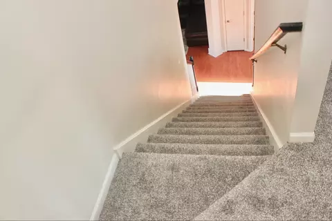 Entry Way - 4740 Whitehall Ct, Algonquin, IL 60102 photo 17 of 20