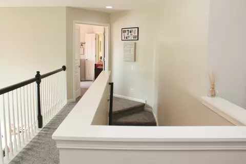 Entry Way - 4740 Whitehall Ct, Algonquin, IL 60102 photo 9 of 20