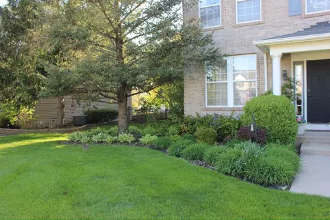 Exterior - 4740 Whitehall Ct, Algonquin, IL 60102 photo 4 of 12