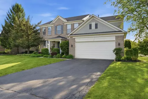 Exterior - 4740 Whitehall Ct, Algonquin, IL 60102 photo 4 of 16