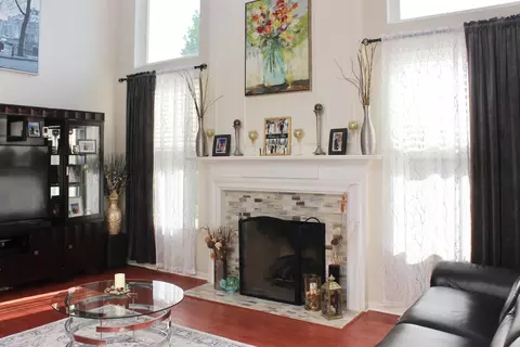 Living - 4740 Whitehall Ct, Algonquin, IL 60102 photo 5 of 7