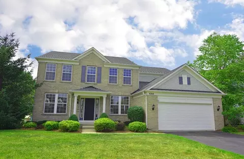 4740 Whitehall Ct, Algonquin, IL 60102