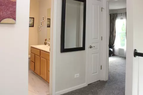 Entry Way - 4740 Whitehall Ct, Algonquin, IL 60102 photo 13 of 20