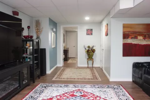Entry Way - 4740 Whitehall Ct, Algonquin, IL 60102 photo 16 of 20