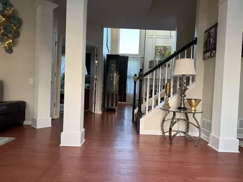 Entry Way - 4740 Whitehall Ct, Algonquin, IL 60102 photo 6 of 20