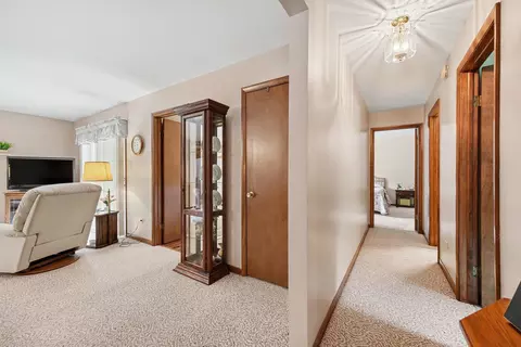 Entry Way - 3333 186th St, Lansing, IL 60438 photo 1 of 1