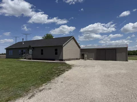 410 S Higgins Rd, Mazon, IL 60444