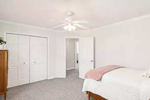 2045 Somerset Ln, Wheaton, IL 60189 photo 29