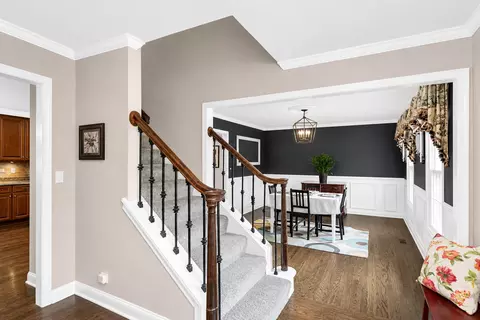 2045 Somerset Ln, Wheaton, IL 60189 photo 6