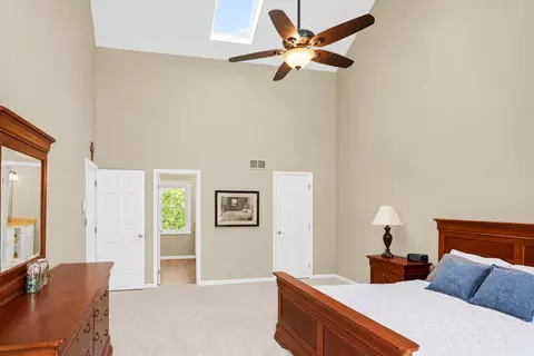 2045 Somerset Ln, Wheaton, IL 60189 photo 25