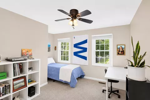 2045 Somerset Ln, Wheaton, IL 60189 photo 33