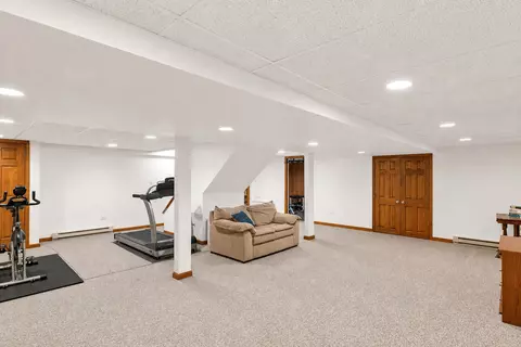 2045 Somerset Ln, Wheaton, IL 60189 photo 38