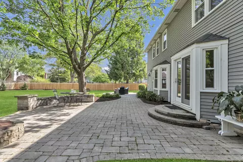 2045 Somerset Ln, Wheaton, IL 60189 photo 49