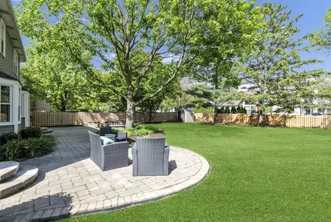 2045 Somerset Ln, Wheaton, IL 60189 photo 47