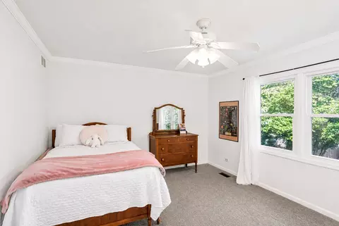 2045 Somerset Ln, Wheaton, IL 60189 photo 30