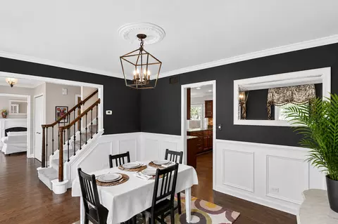 2045 Somerset Ln, Wheaton, IL 60189 photo 8