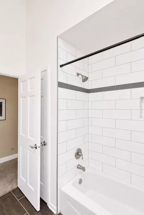 2045 Somerset Ln, Wheaton, IL 60189 photo 36