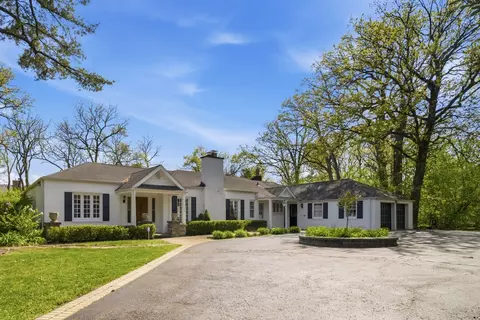 700 S Waukegan Rd, Lake Forest, IL 60045