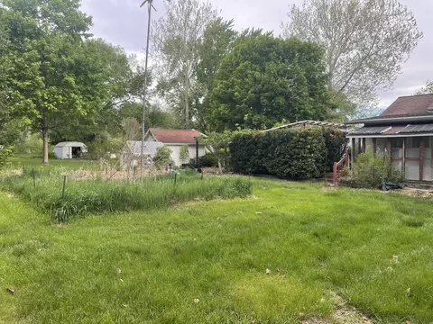 Exterior - 706 Jackson St, Prophetstown, IL 61277 photo 6 of 10