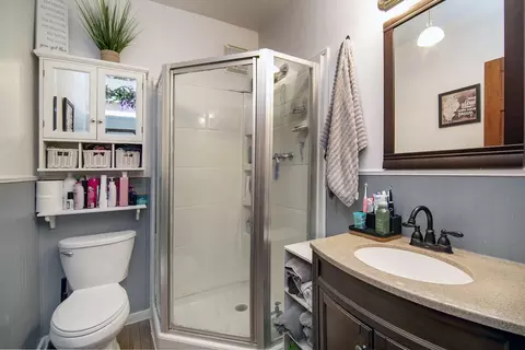 Bath - 1205 S 7th Ave, Kankakee, IL 60901 photo 1 of 2