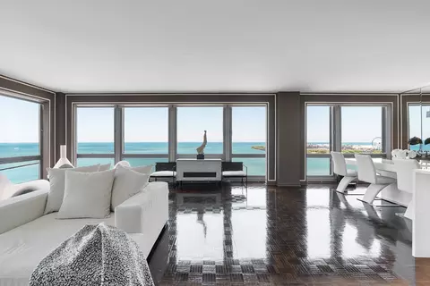 860 N Lake Shore Dr #14K, Chicago, IL 60611