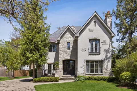 117 W North St, Hinsdale, IL 60521