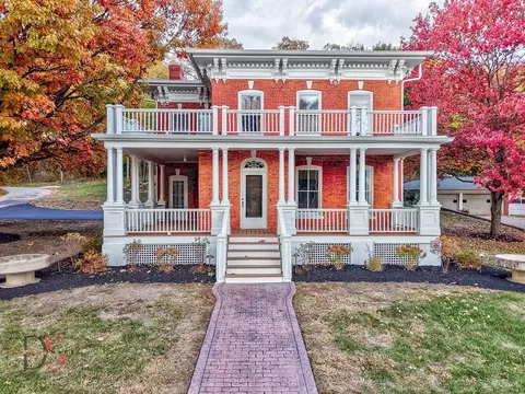 369 W Bluff St, Marseilles, IL 61341