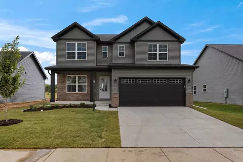 24 Meadow Dr, Monticello, IL 61856