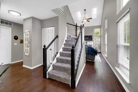 Entry Way - 2117 Peach Tree Ln #2117, Algonquin, IL 60102 photo 1 of 2