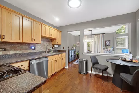 Kitchen - 2117 Peach Tree Ln #2117, Algonquin, IL 60102 photo 2 of 3