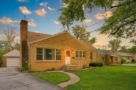 341 W Exchange St, Crete, IL 60417