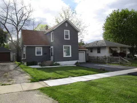 508 N Hart St, Harvard, IL 60033