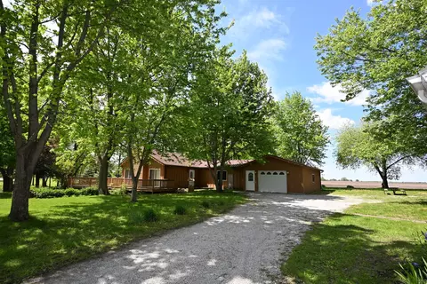 506 Park St, Kappa, IL 61738