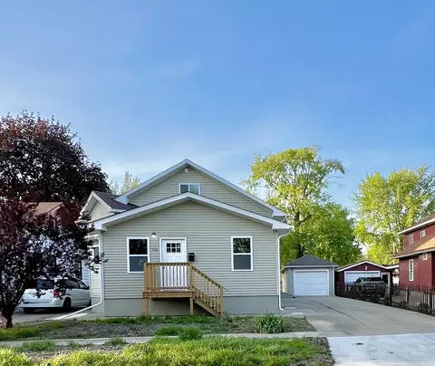 126 Prairie St, Ottawa, IL 61350