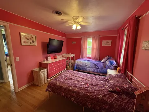 Bedroom - 320 S Main St, Creston, IL 60113 photo 5 of 6