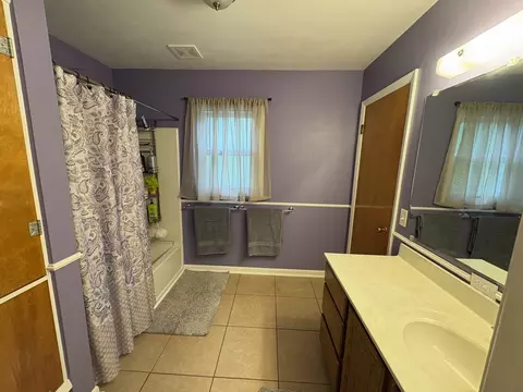 Bath - 320 S Main St, Creston, IL 60113 photo 2 of 3