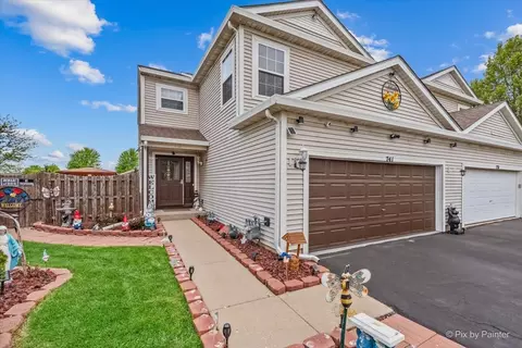 741 Wedgewood Cir, Lake In The Hills, IL 60156
