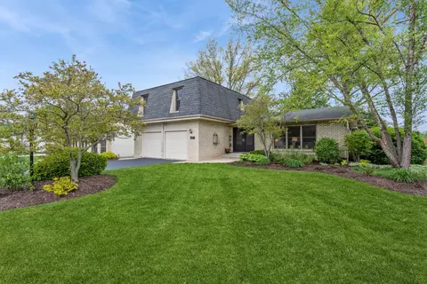 1740 Oxnard Dr, Downers Grove, IL 60516