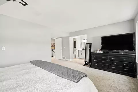 Other - 2234 Appleby Dr, Wheaton, IL 60189 photo 3 of 8