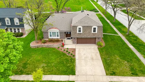 View/Area - 2234 Appleby Dr, Wheaton, IL 60189 photo 1 of 7