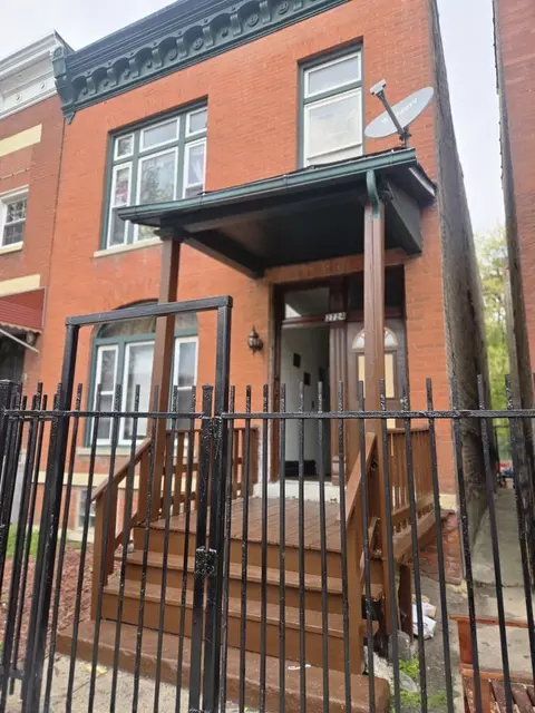 2724 W Jackson Blvd, Chicago, IL 60612