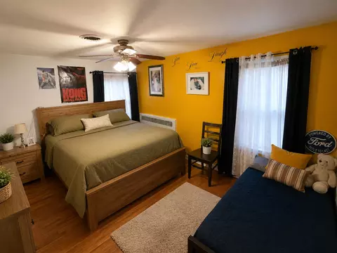 Bedroom - 8 Monroe St, Elgin, IL 60123 photo 2 of 3