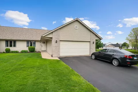 6642 Sawgrass Dr #2, Rockford, IL 61114