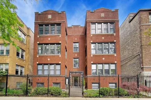 7311 N Honore St #2, Chicago, IL 60626