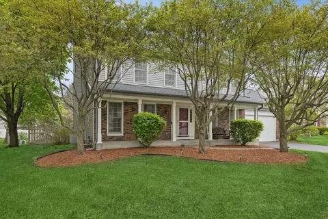 Exterior - 1721 Waverly Ln, Algonquin, IL 60102 photo 2 of 4