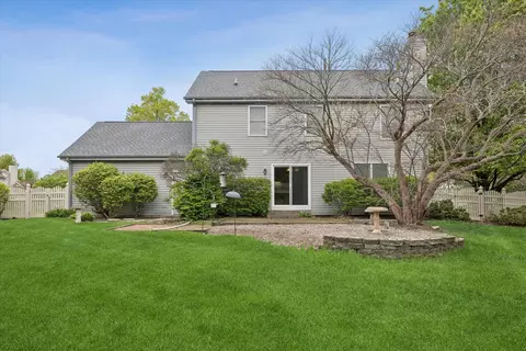 Exterior - 1721 Waverly Ln, Algonquin, IL 60102 photo 4 of 4